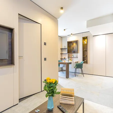 Icon H - Luxury & Apartment