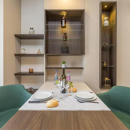 Icon H - Luxury & Apartment