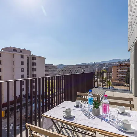 Icon H - Luxury & Apartment