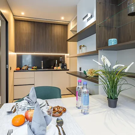 Apartment Icon H - Luxury &